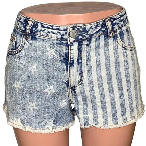 Mossimo Shorts Flag Print 5 working Pockets Belt Loops Size 13 - Picture 12 of 16
